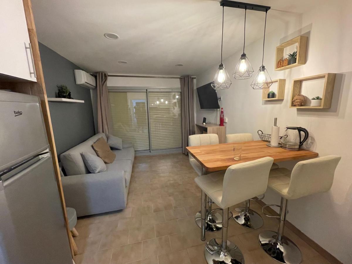 2 Pieces Climatise-Wifi / 4 Voyageurs / Boxe Prive / 2 Piscines / 2 Tennis / Petanque / Pingpong Antibes Exterior photo